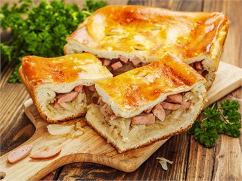 Пирог с капустой и сосисками 1037942